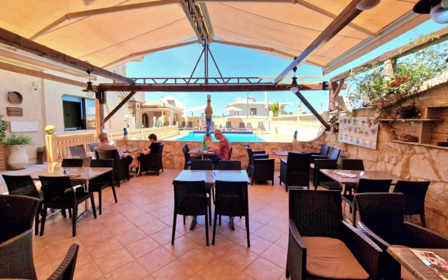 Erato Hotel