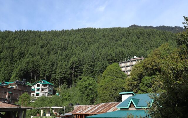 Golden Wood Manali By Rosetum