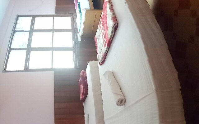 Shwe Nadi Guest House