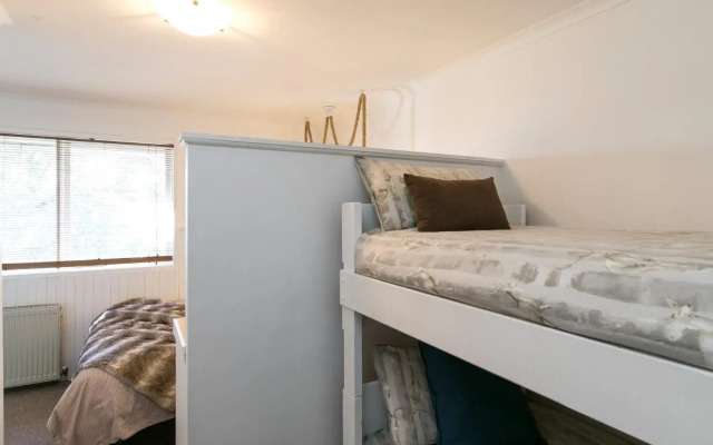 Feathertop Alpine Lodge