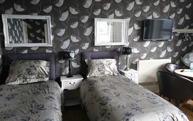 The Little John Hotel