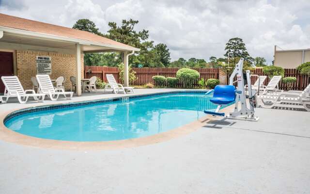 Days Inn by Wyndham Bastrop