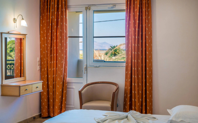 ILIOS APARTHOTEL(Tigaki)