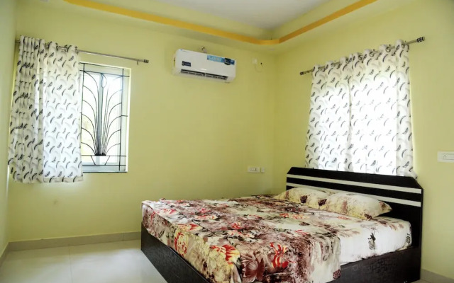 Laxmi Empire Guest House
