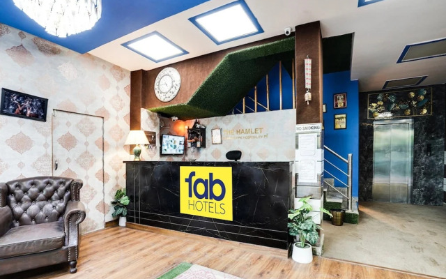 OYO Townhouse 1077 Hotel travel time