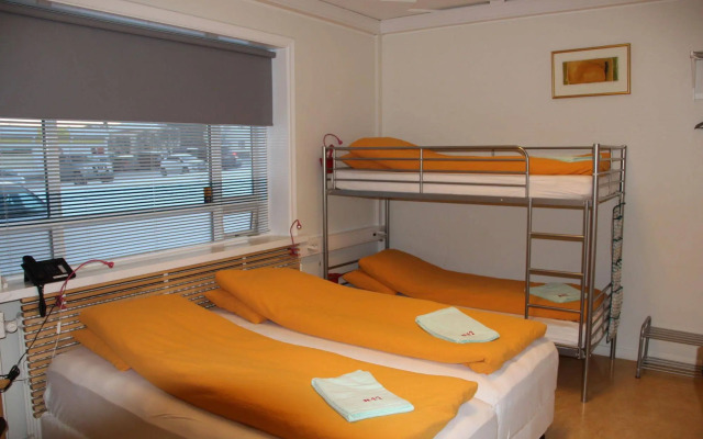 Hostel B47