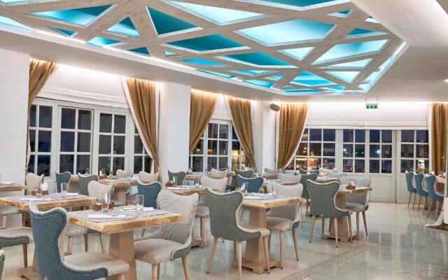 Kythnos Bay Hotel