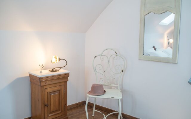 Oia Captain's Villa