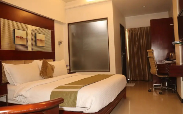 Kyriad Hotel Indore by Othpl