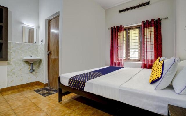 Spot On Archana Tourist Home