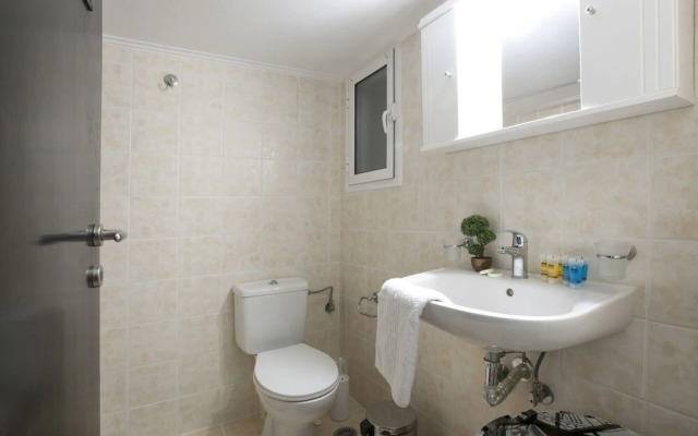 Two Bedroom Apartment at Koukaki