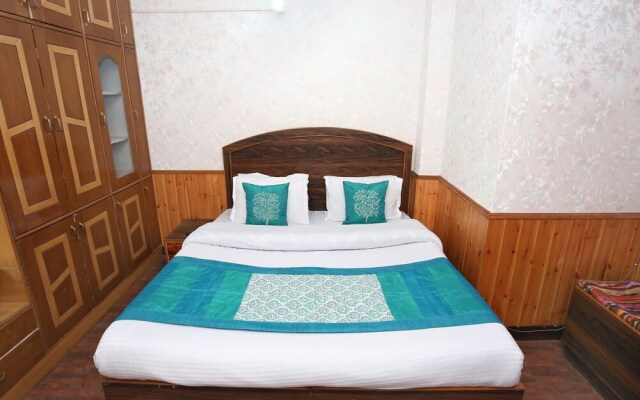 OYO 10305 Home 1 BHK Himsutra Bhattakufar