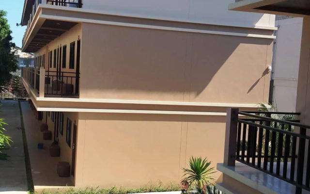 Panupong Hotel
