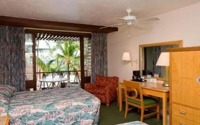 Uncle Billy's Kona Bay Hotel