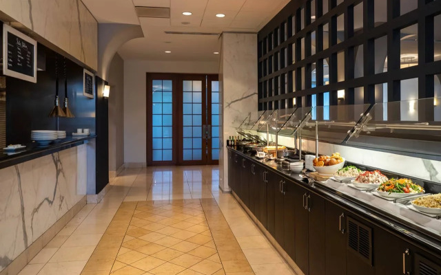 Renaissance Chicago O'Hare Suites Hotel