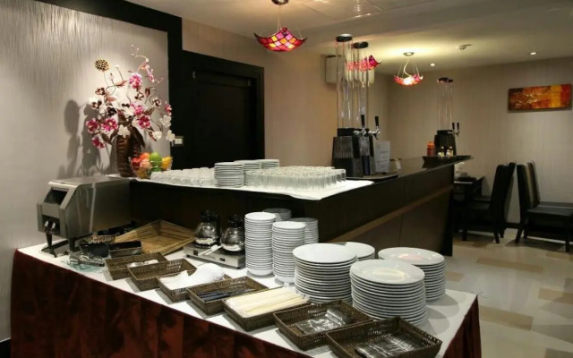 Leelawadee Modern Resort Huaykwang