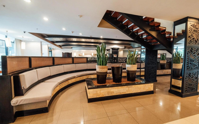 Mount Meru Hotel