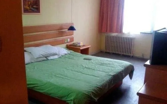 Homeinn Selected Hotel (Urumqi Meimei MM Shopping Center Xinjiang Museum)