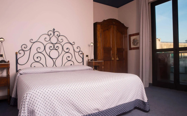 Phi Hotel Palio
