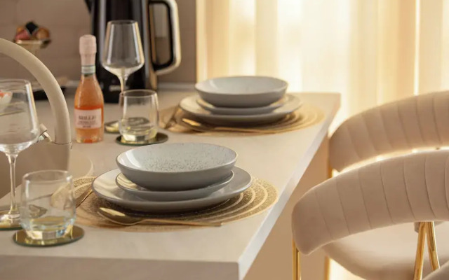 ARI - AFI Mall Luxurious Apartments