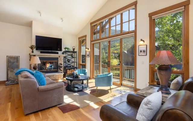 43 Thackwell 3 Bedroom Condo