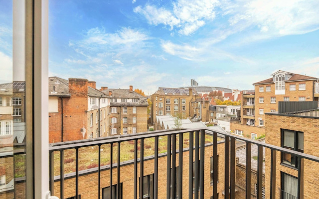St. Pancras Skyline - by Frankie