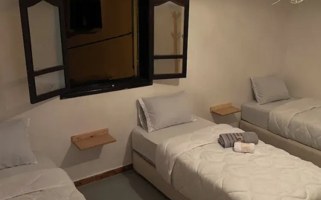 Titryte Surf House