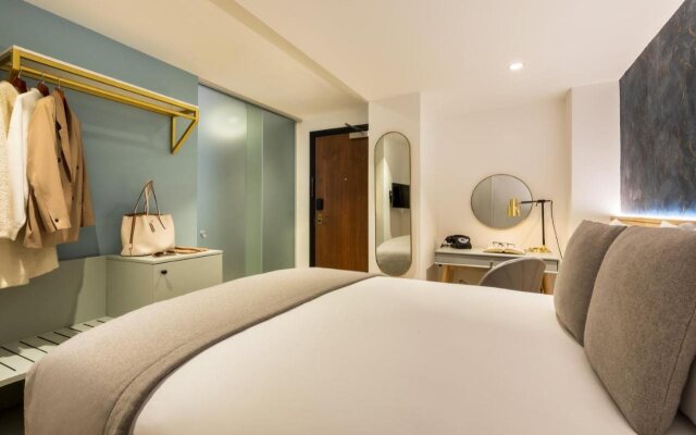 Hotel Indigo London - 1 Leicester Square by IHG