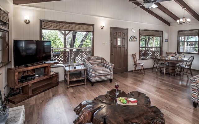 Bluebird View - Two Bedroom Cabin