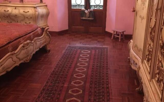 Lalla's Central Apartment