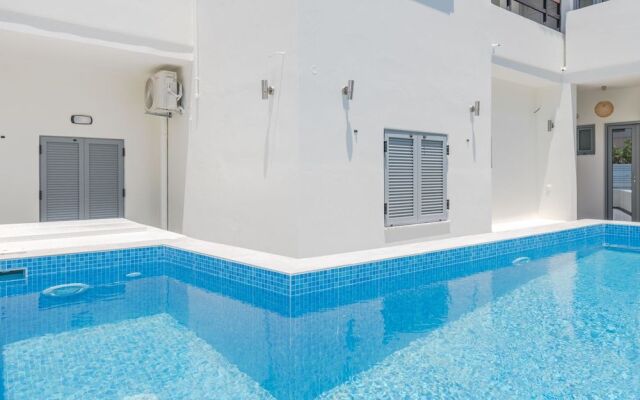 Rotunda Suites