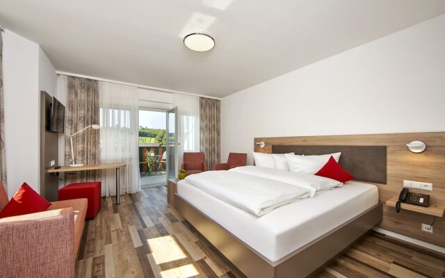 Hotel Wo Der Hahn Kräht