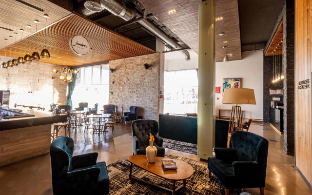 TRYP by Wyndham San Luis Potosi Hotel & Suites