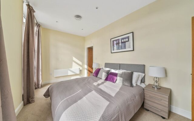 Luxury 2 Bedroom Apartments with Parking