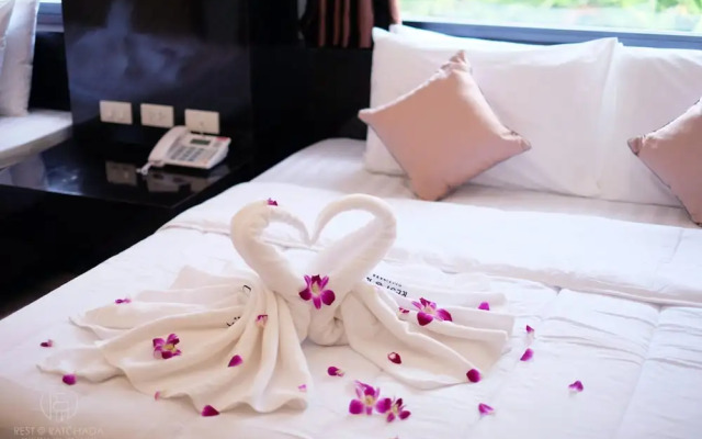 Rest at Ratchada Hotel