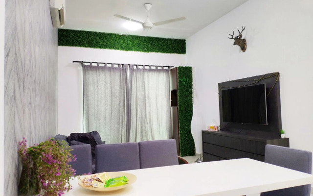 La Thea Residences - Spacious Balcony