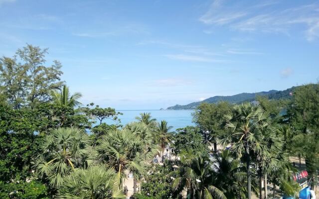 Island Patong Beachfront Apartments