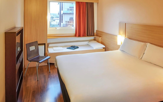 ibis Paris La Défense Esplanade