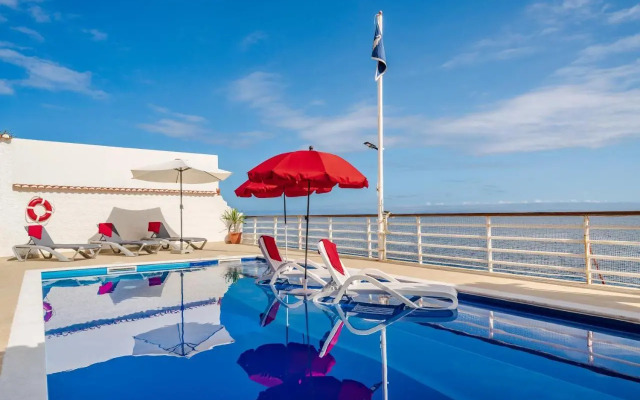Villa Beach Club