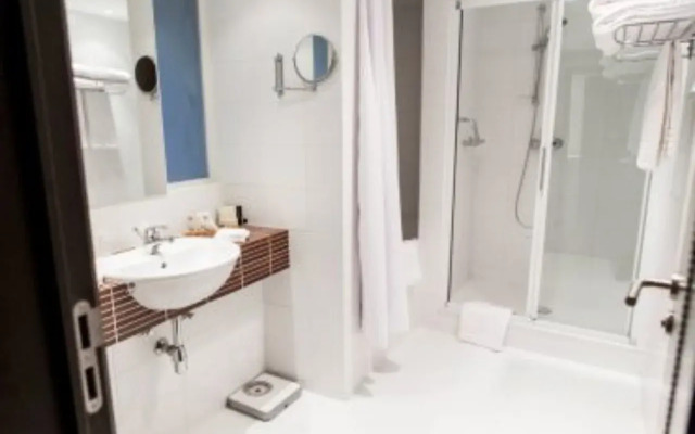 Progress Hotel