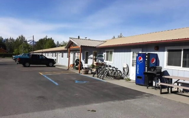 The Pioneer Motel