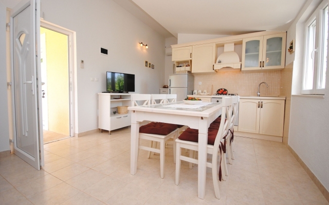 Holiday house Mare - open pool and pool for children: Kastel Novi, Riviera Split