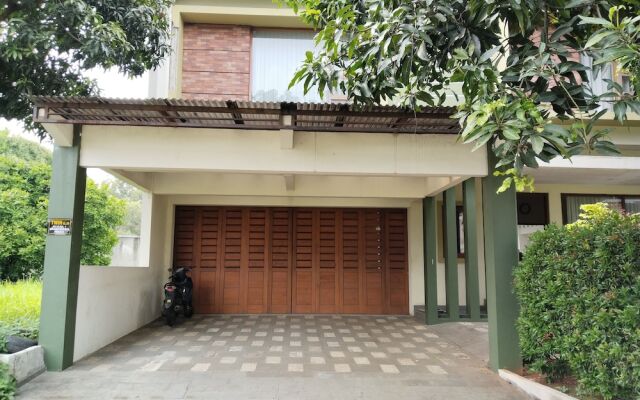 Twin Guest House Grand Wisata