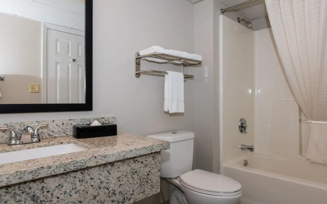 Twin Mountain Inn & Suites