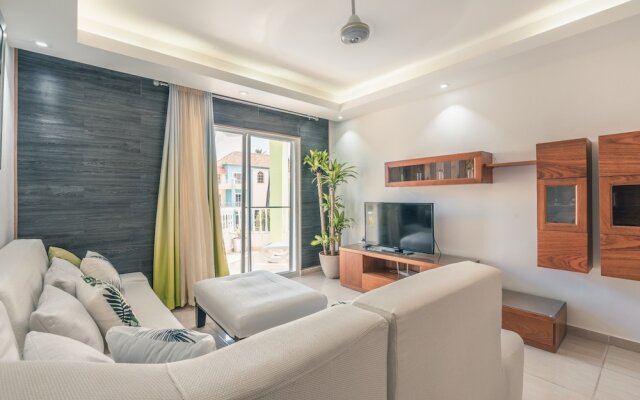 Modern Penthouse Near The Beach Long Term Deal