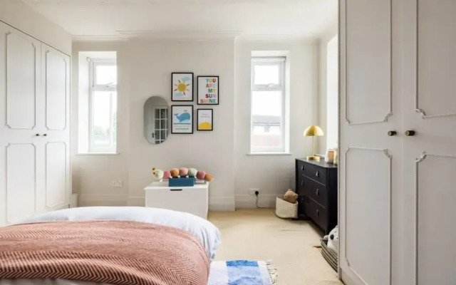 The Hendon Escape - Elegant 3bdr Flat