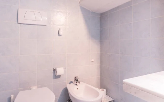 Stunning 2BD Apt 7min Walk to Duomo