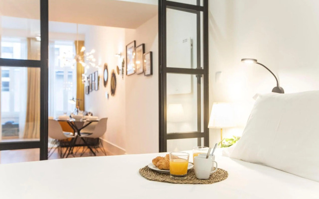 Elegant & Bright Flat by LovelyStay