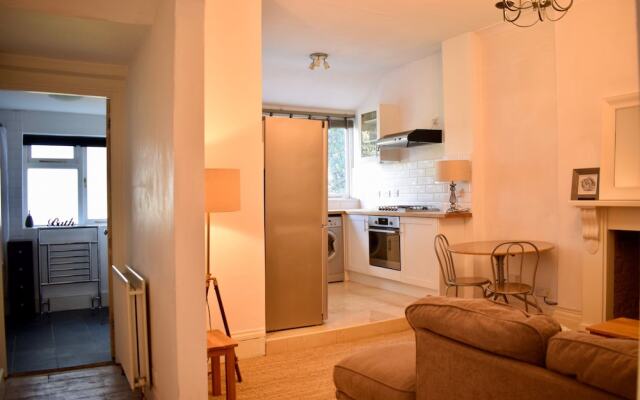 Stunning 1 Bedroom Apartment in South London