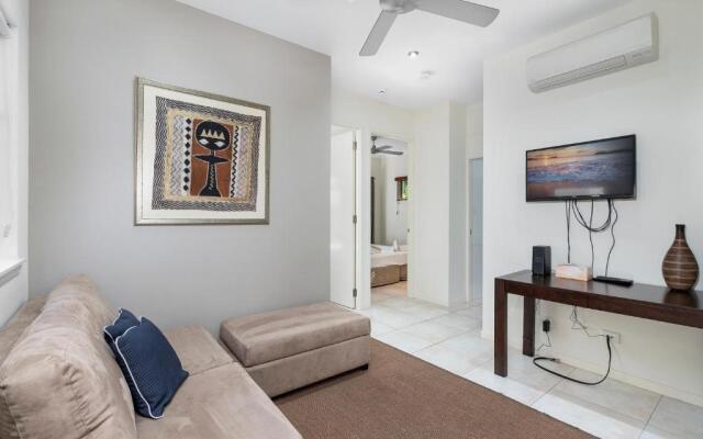 Aurelia 3 Bedroom Holiday Home Palm Cove